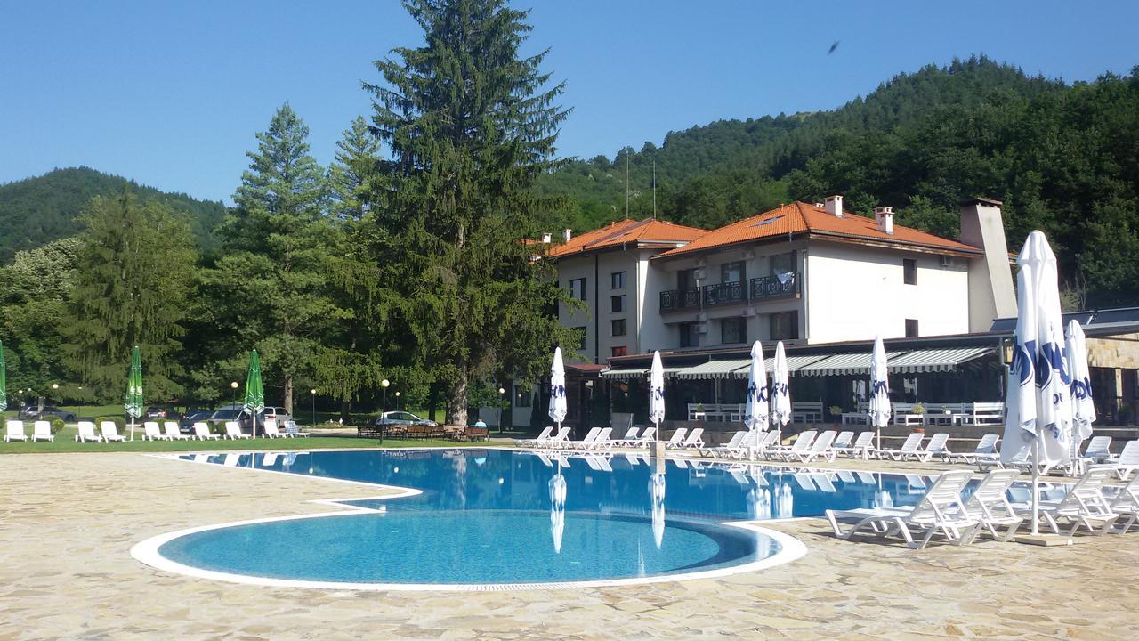 Ostrova Holiday Village Beli Osum Exterior photo